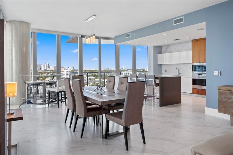 gianpierre giusti meza group listing, unit 1205, paramount, dining